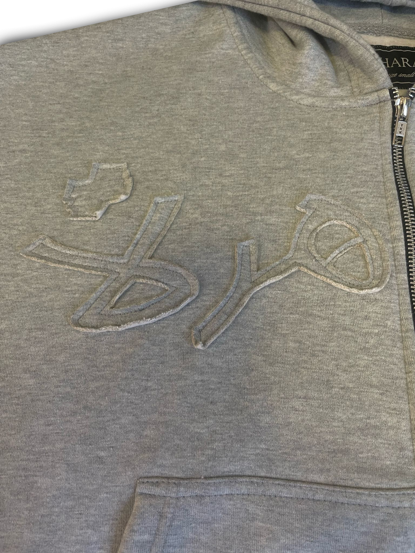 Jawhara Applique Zip - Stone Grey
